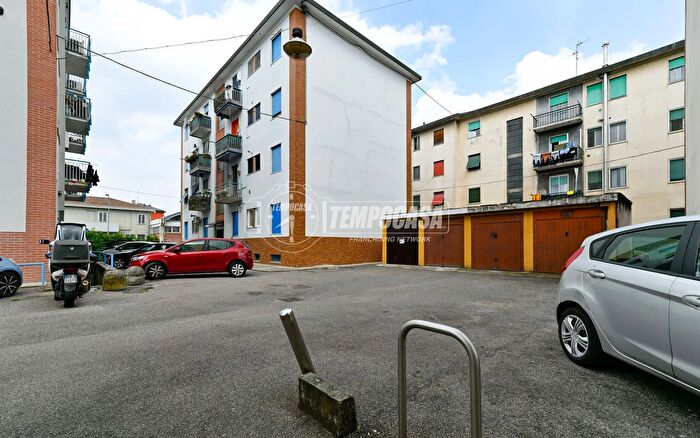 Appartamento bilocale in vendita in Via Novegro, Segrate