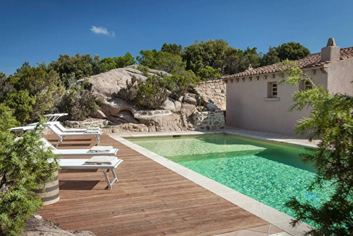 Casa quadrilocale in vendita in Costa Smeralda, Arzachena