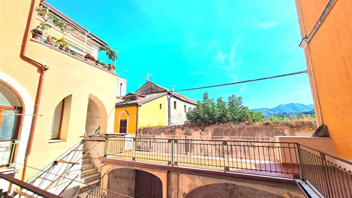 Appartamento quadrilocale in vendita in Cava De Tirreni