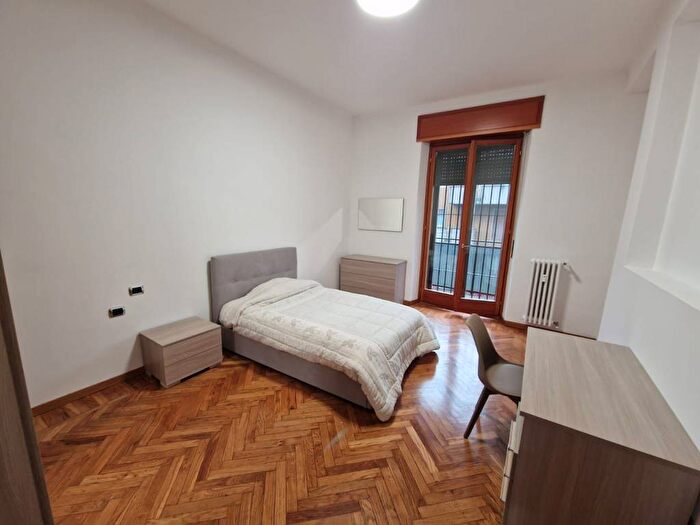 Appartamento quadrilocale in affitto in Piazza Piero Gobetti, Città Studi, Milano