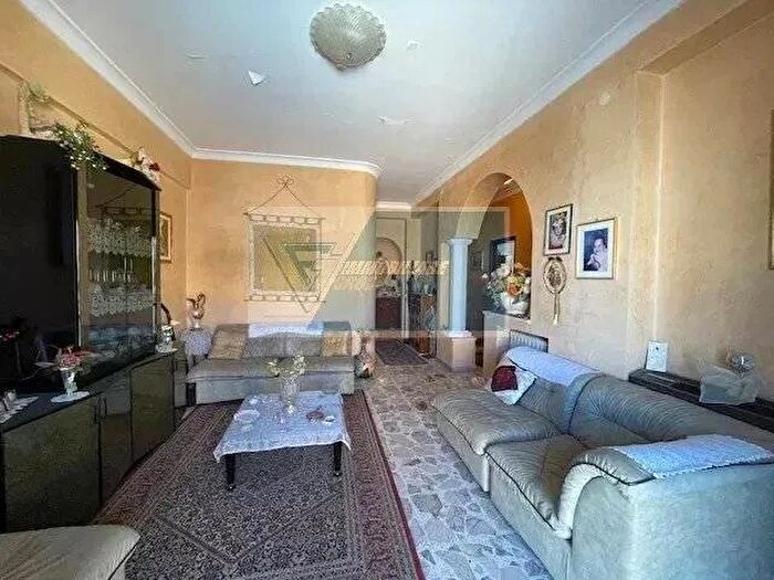 Appartamento con 5 locali in vendita in Siracusa