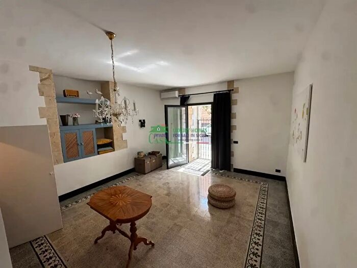 Appartamento in affitto in Via Roma, Ragusa