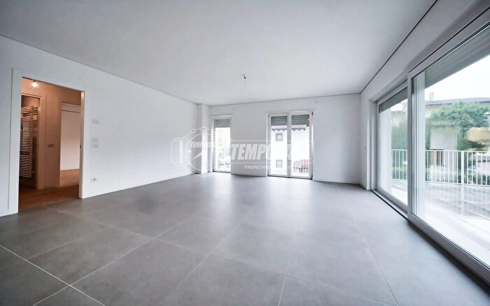 Appartamento con 5 locali in vendita in Via Luigi Alpago Novello, Belluno