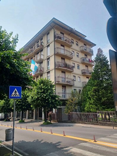 Appartamento bilocale in vendita in Viale Trieste, Malnate