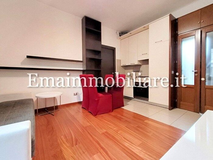 Appartamento bilocale in affitto in Via Generale Thaon di Revel, Zara, Milano