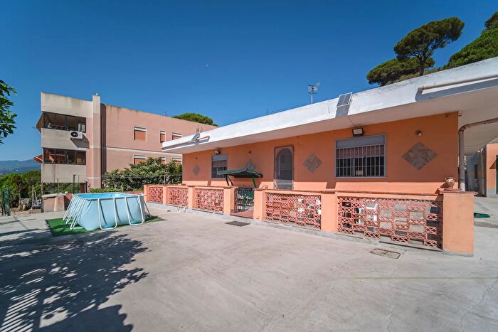 Casa con 5 locali in vendita in Via Umberto Terracini, Messina