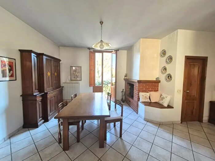 Appartamento quadrilocale in vendita in Viale Duca della Vittoria Snc, Rufina