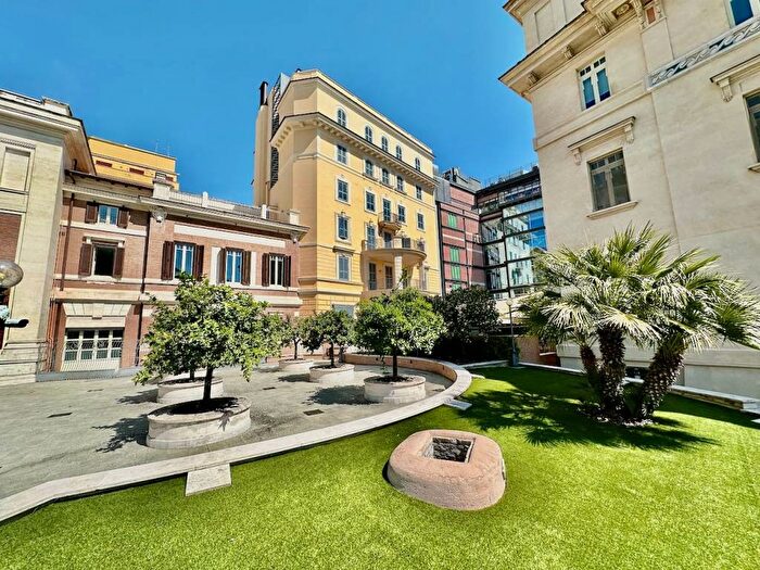 Appartamento quadrilocale in affitto in Via Aniene, Pinciano Villa Ada, Roma