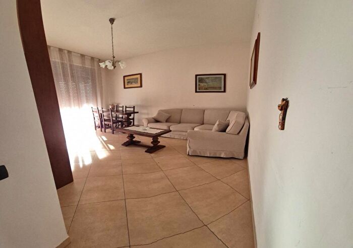 Appartamento quadrilocale in affitto in Via Bassa, Scandicci