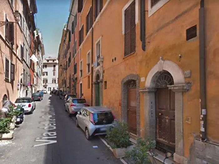 Appartamento con 6 locali in vendita in Via della Purificazione, Roma