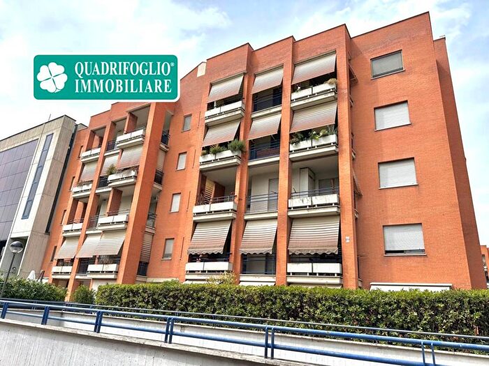 Appartamento trilocale in affitto in Vicolo dAste, Casal Bertone, Roma