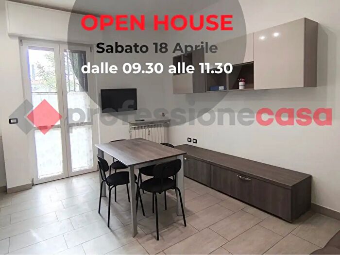 Appartamento bilocale in vendita in Via Reinach, Milano