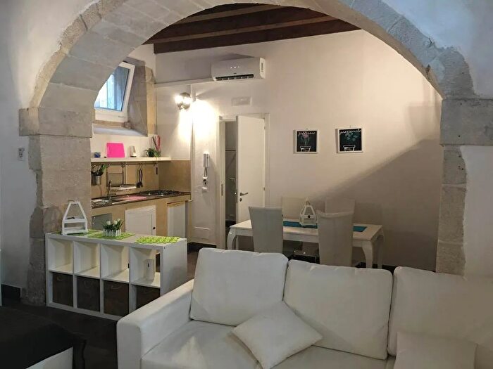 Casa quadrilocale in vendita in Siracusa