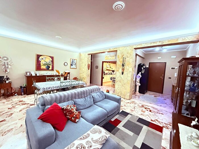 Appartamento con 5 locali in vendita in Priolo Gargallo