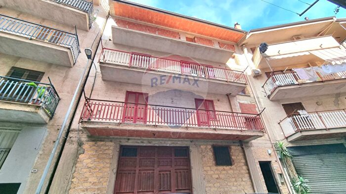Appartamento con 5 locali in vendita in Via Francesco Lo Greco, Belmonte Mezzagno