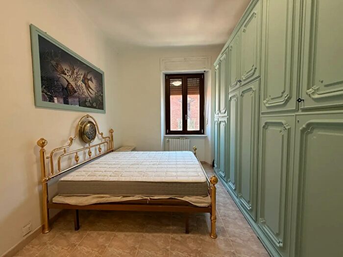 Appartamento quadrilocale in affitto in Corso Giulio Cesare, Torino