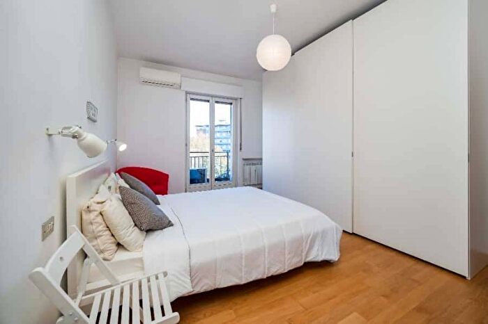 Appartamento trilocale in affitto in Via Emilio Faà di Bruno, Martini Insubria, Milano