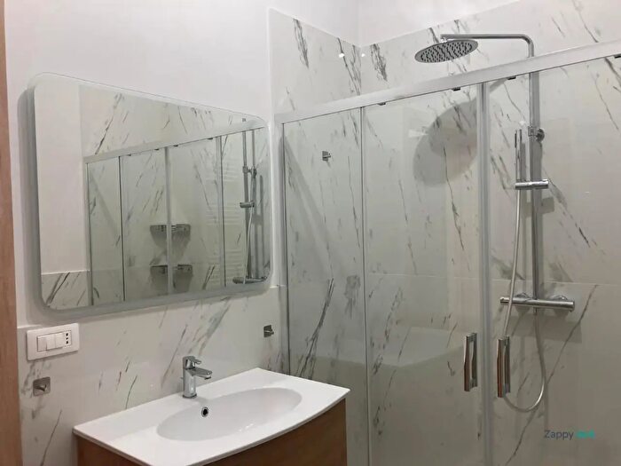 Appartamento bilocale in affitto in Via Salvatore Pincherle, Roma