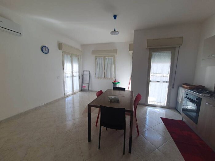 Appartamento trilocale in affitto in Via degli Aceri, Cassibile, Siracusa