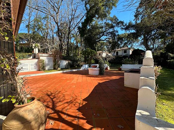 Casa con 6 locali in affitto in Viale delle Querce, Sabaudia