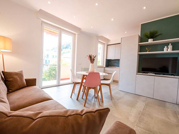 Appartamento bilocale in affitto in Via Michelangelo Corosu, Centro, Varazze