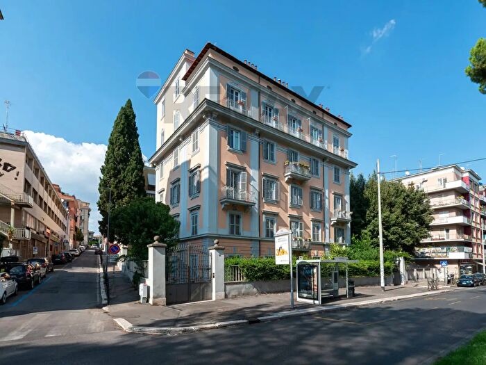 Appartamento con 7 locali in affitto in Corso Trieste, Roma