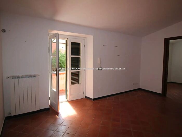 Casa con 7 locali in vendita in Sarzana