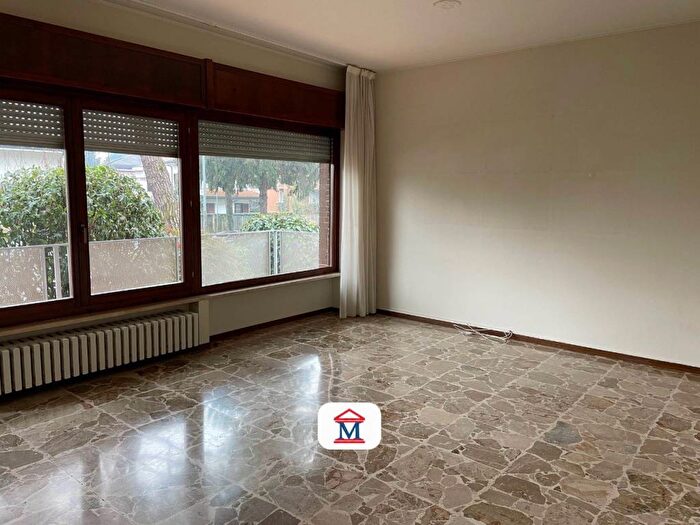 Appartamento quadrilocale in affitto in via Crescenzi, Conca Fiorita, Bergamo