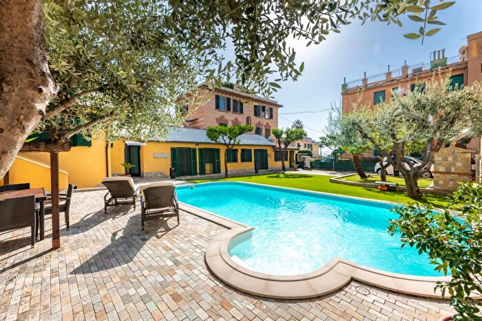 Casa con 6 locali in vendita in Via Ghirardelli Pescetto Genova, Genova