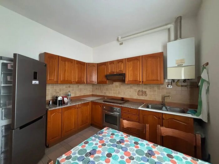 Case in Vendita e in Affitto - 2