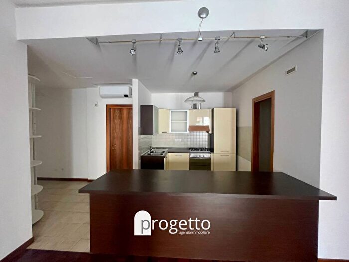 Appartamento trilocale in affitto in Centro Storico, Vicenza