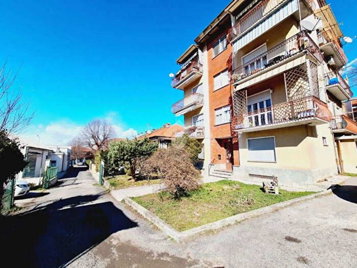 Appartamento trilocale in vendita in Via Torino, Gassino Torinese