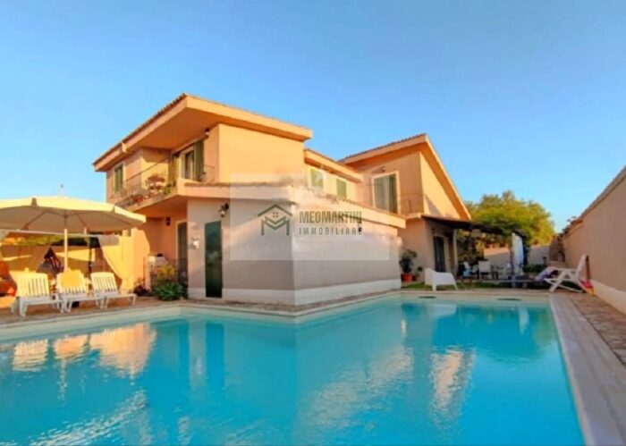 Casa con 5 locali in vendita in Contrada Bongiovanni Augusta Sr, Augusta