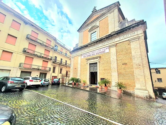 Appartamento con 8 locali in vendita in Monte San Giovanni Campano