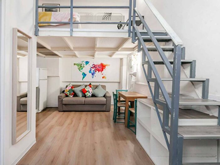 Appartamento monolocale in affitto in Via Arquà, Parco Trotter, Milano