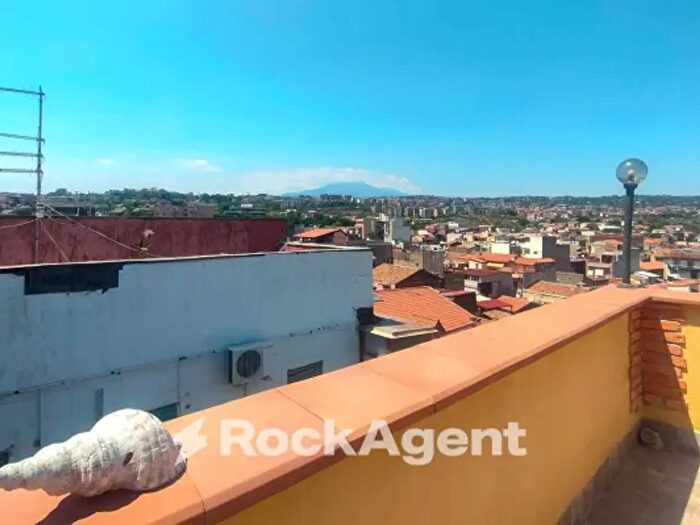 Appartamento trilocale in vendita in Via Wrzì f, Catania