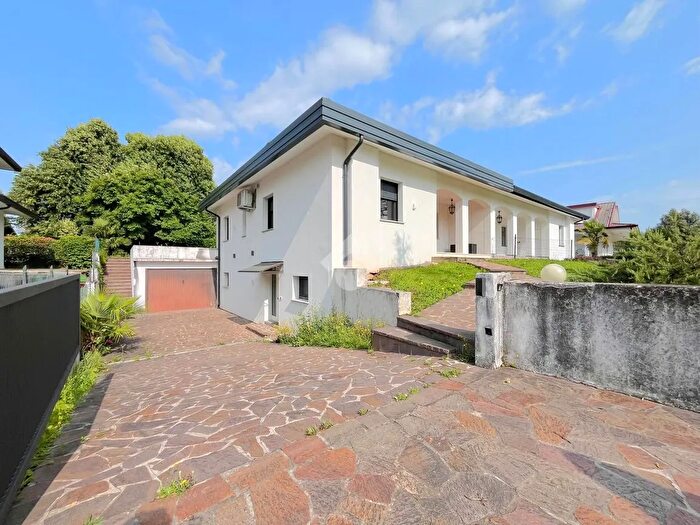 Casa trilocale in vendita in Strada dei Lecci, Campoformido