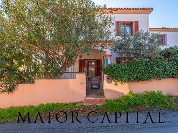 Casa quadrilocale in vendita in Via Feronia, Posada