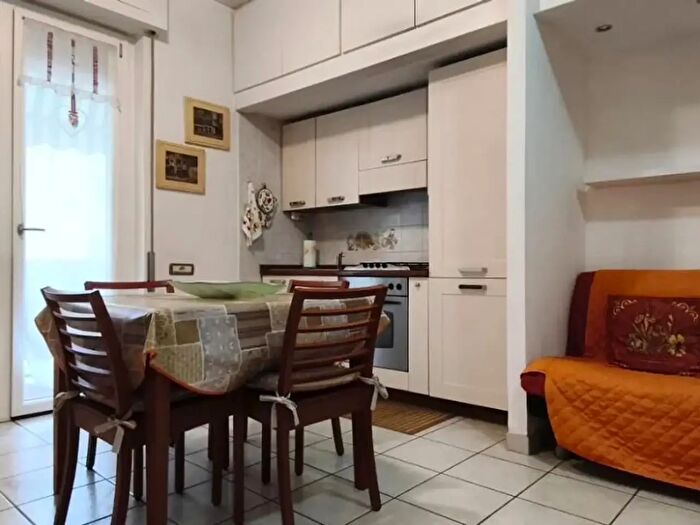 Appartamento bilocale in affitto in Carrara