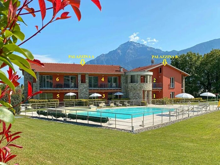 Appartamento trilocale in vendita in Gravedona ed Uniti