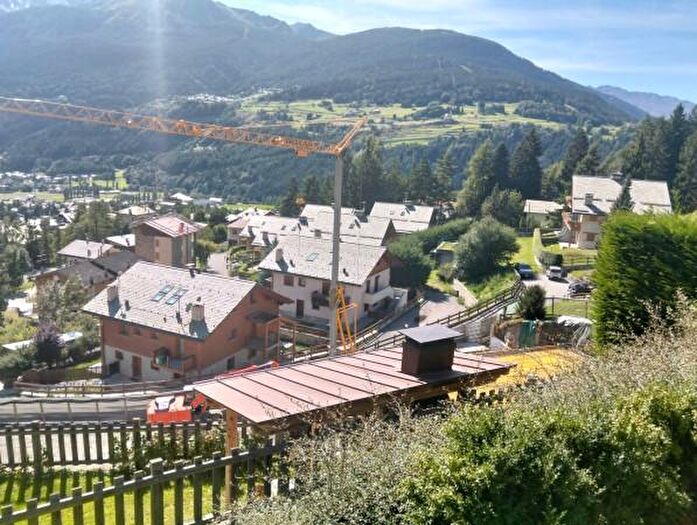 Casa con 6 locali in vendita in Via Giacinto Sertorelli, Bormio