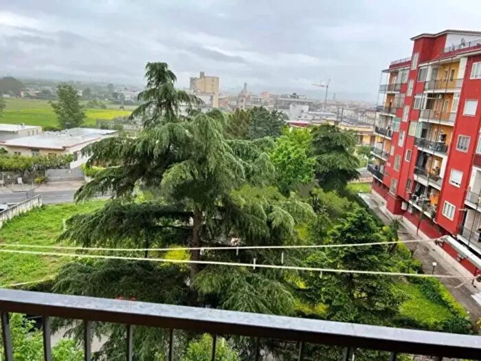 Appartamento con 6 locali in vendita in Marigliano