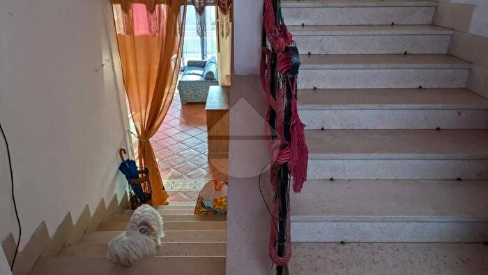 Appartamento con 8 locali in vendita in Gaeta