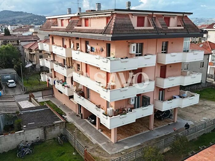 Appartamento quadrilocale in vendita in Via G Pascoli, Martinsicuro