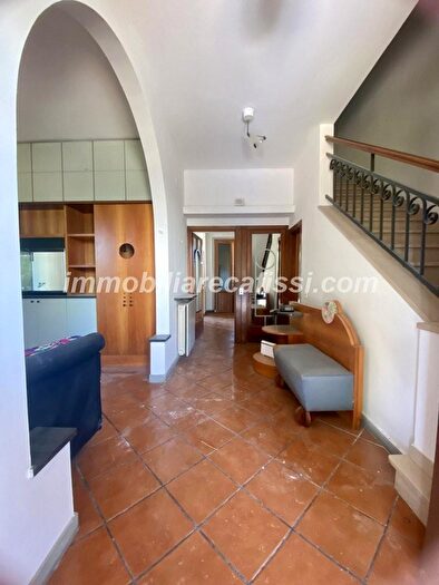 Casa con 5 locali in vendita in Ia Monaco Guido, Carmignano