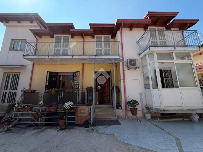 Casa trilocale in vendita in Via Giuseppe Marrazzo, Casandrino