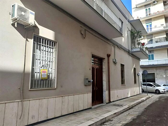 Appartamento bilocale in vendita in Via Cortine Brindisi, Brindisi