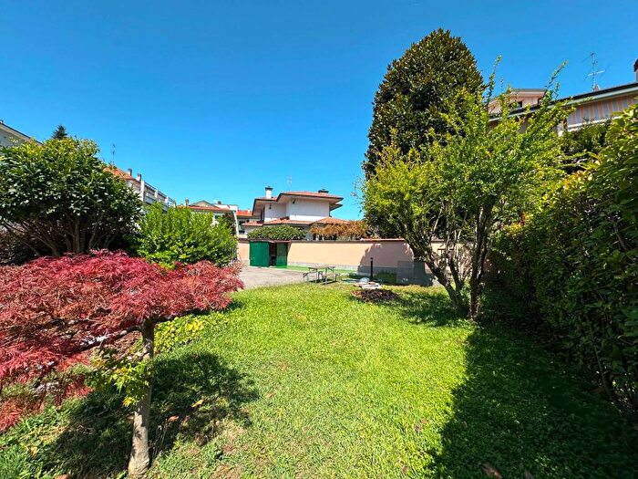 Appartamento bilocale in affitto in Via Fratelli Bandiera, Bettola Zelo Foramagno, Peschiera Borromeo