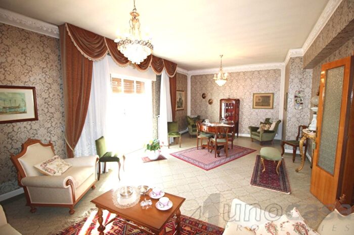 Appartamento con 6 locali in vendita in Ragusa