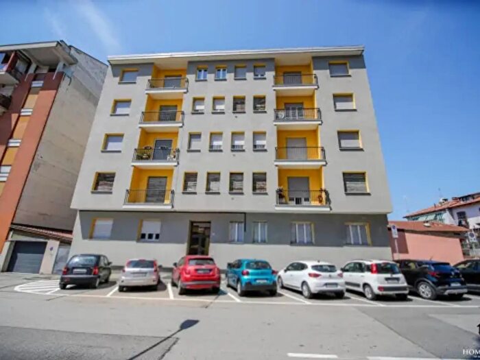 Appartamento con 5 locali in vendita in Via Caluso, Chivasso